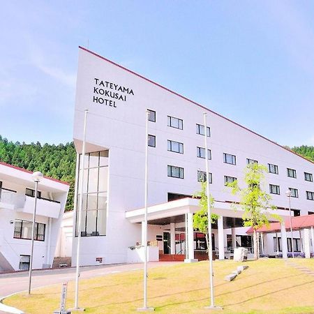 Tateyama Kokusai Hotel Toyama Station Екстериор снимка